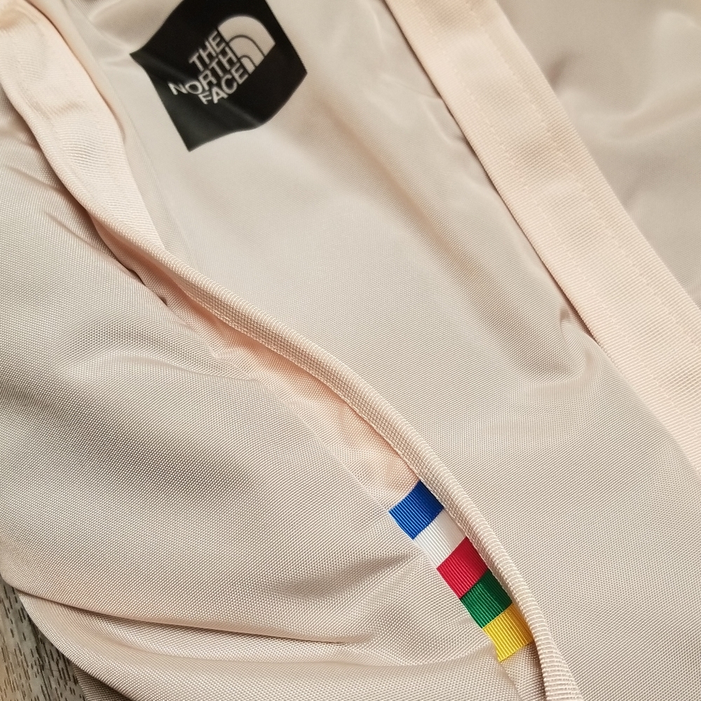 NWT! The North Face Instigator 20 Backpack - Picture 3 of 9